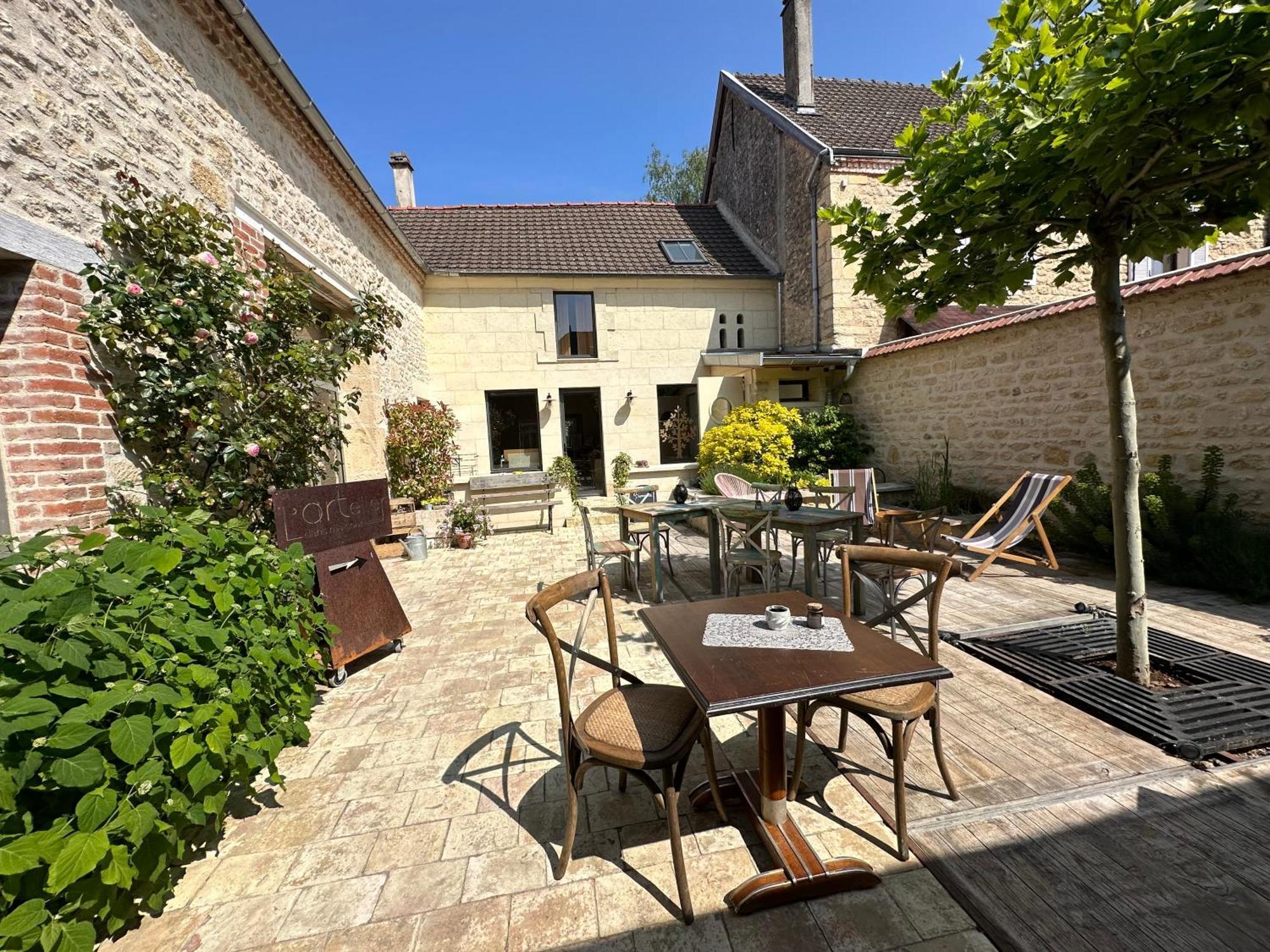 L'Artelier Dans Ma Cour Bed & Breakfast Hermonville Exterior photo
